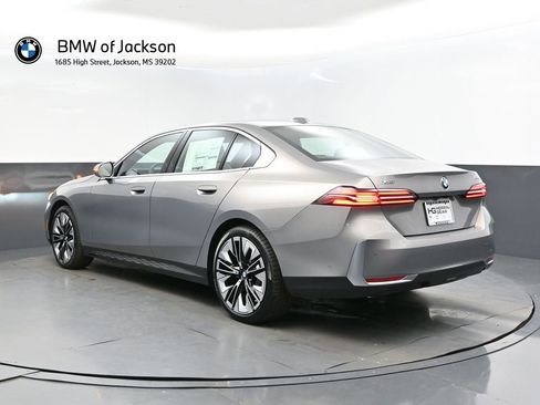 New 2026 BMW 530i xDrive w/ Premium Package AWD/4WD image 5