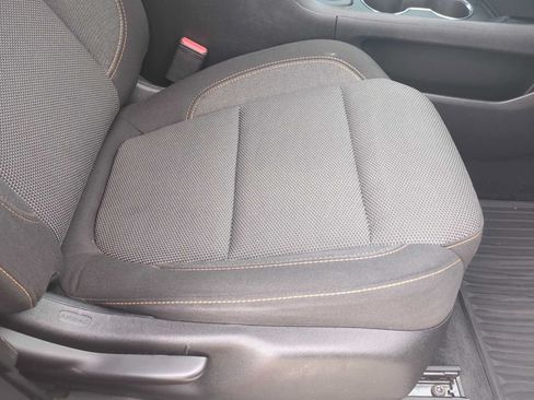 Used 2020 Chevrolet Traverse LT FWD image 27