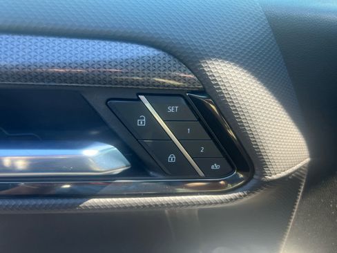 Used 2023 Chevrolet Silverado 1500 ZR2 w/ Technology Package image 14