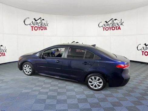 Used 2025 Toyota Corolla LE FWD image 9