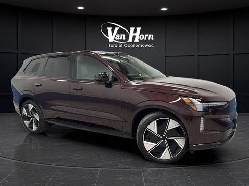 Used 2025 Volvo EX90 Ultra AWD/4WD image 1