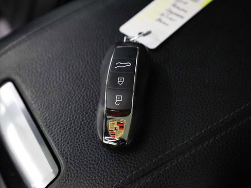 Used 2017 Porsche Cayenne image 51