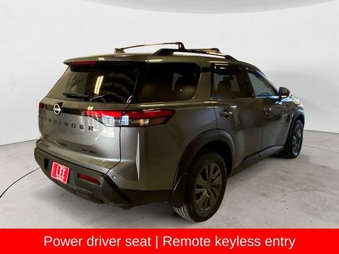 Certified 2024 Nissan Pathfinder SV image 6