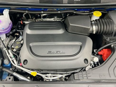 New 2026 Chrysler Pacifica Limited w/ S Appearance Package FWD image 27