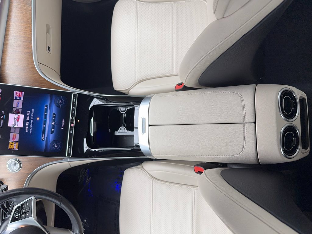 Used 2022 Mercedes-Benz C 300 Sedan image 35
