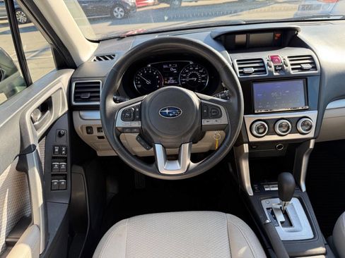 Used 2018 Subaru Forester 2.5i Premium image 12