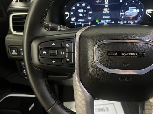 Used 2024 GMC Yukon Denali image 33