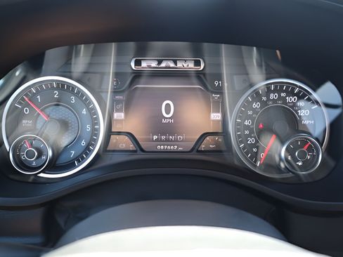 Used 2020 RAM 1500 Laramie w/ Sport Appearance Package AWD/4WD image 24