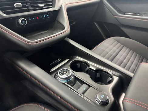 Used 2025 Ford Explorer ST-Line AWD/4WD image 21