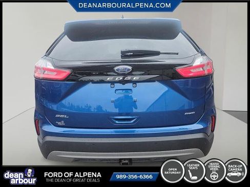 Certified 2024 Ford Edge SEL w/ Convenience Package AWD/4WD image 3