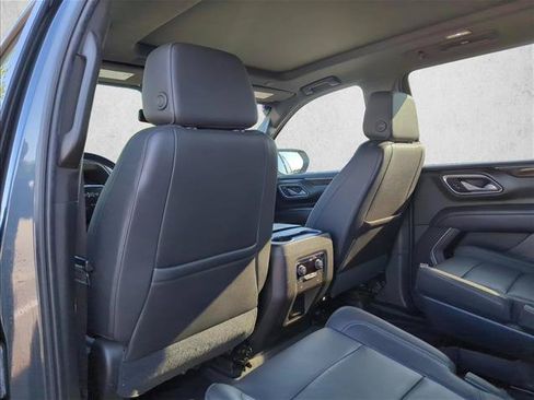 Used 2021 Chevrolet Tahoe Z71 w/ Z71 Off-Road Package AWD/4WD image 17