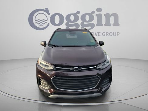Used 2020 Chevrolet Trax LT w/ LT Convenience Package FWD image 8