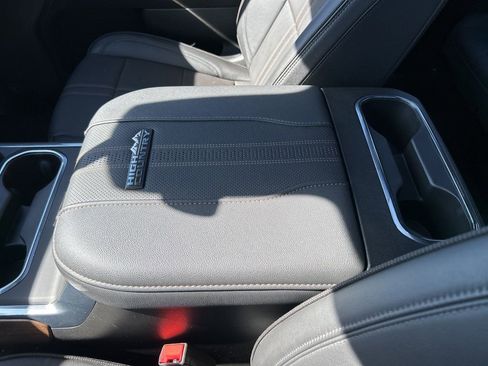 Used 2024 Chevrolet Silverado 2500 High Country w/ High Country Premium Package image 42