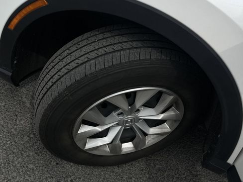 Used 2024 Honda CR-V LX image 12