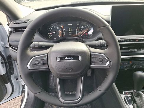 New 2026 Jeep Compass Limited image 12