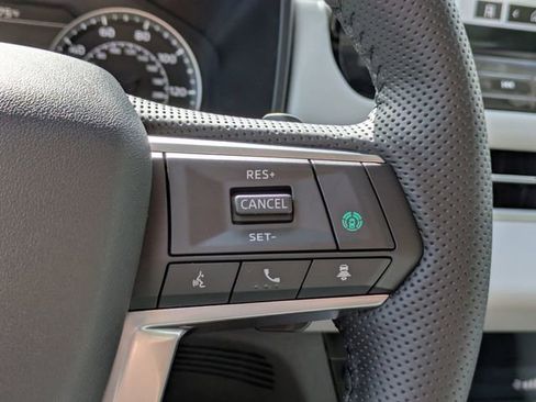 New 2026 Mitsubishi Outlander SE image 29