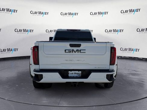 Used 2026 GMC Sierra 3500 Denali Ultimate AWD/4WD image 4