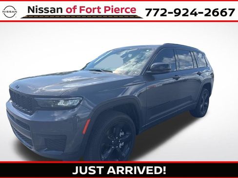 Used 2025 Jeep Grand Cherokee L Altitude RWD image 1