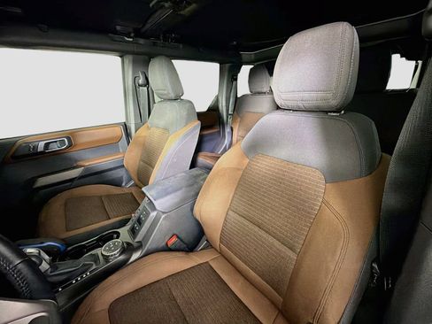 Used 2023 Ford Bronco Outer Banks AWD/4WD image 14