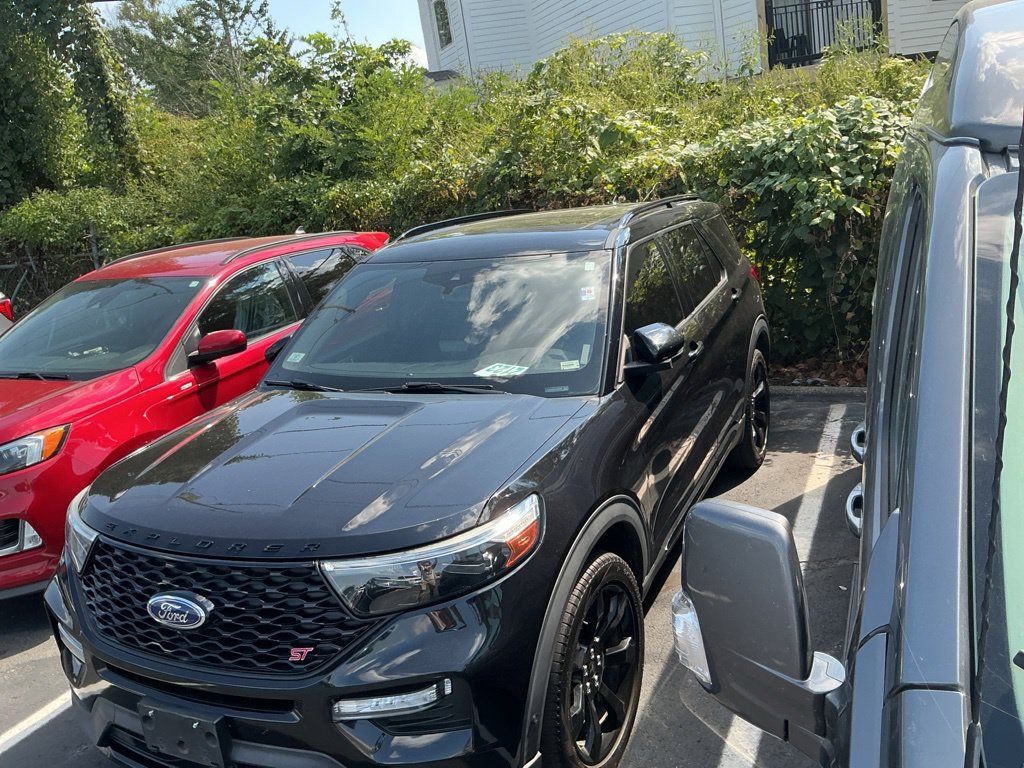 Used 2020 Ford Explorer ST w/ ST Street Pack AWD/4WD image 3