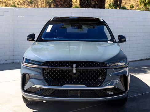 Used 2026 Lincoln Nautilus Black Label image 4