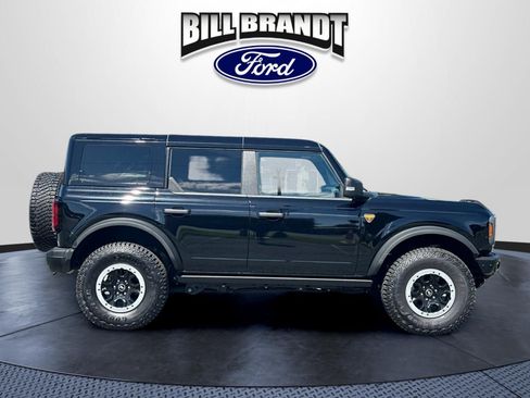 Used 2024 Ford Bronco Badlands AWD/4WD image 2
