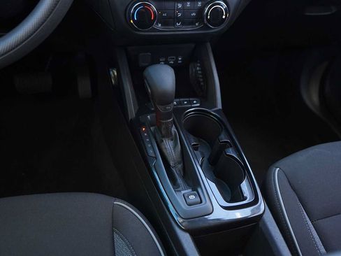 Used 2023 Chevrolet TrailBlazer LT w/ LPO, Blackout Package FWD image 21