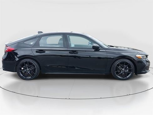 Used 2023 Honda Civic Sport image 4