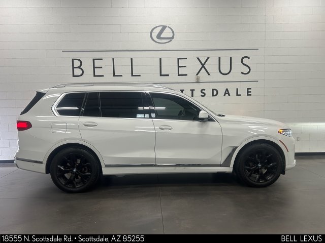 Used 2021 BMW X7 xDrive40i w/ Premium Package AWD/4WD image 3