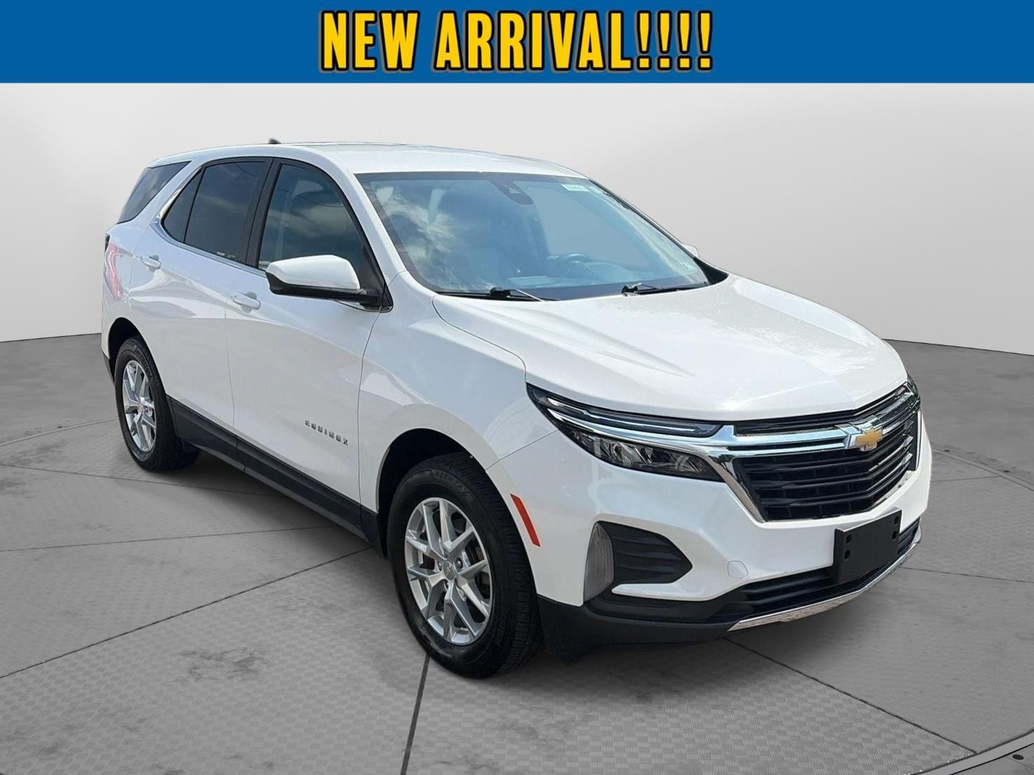 Used 2023 Chevrolet Equinox LT AWD/4WD image 1