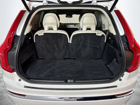 Used 2024 Volvo XC90 B6 Plus AWD/4WD image 27