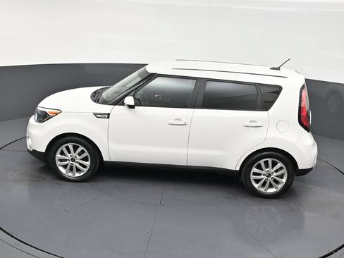 Used 2019 Kia Soul + FWD image 14