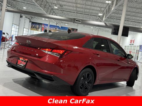 Used 2023 Hyundai Elantra SEL image 3