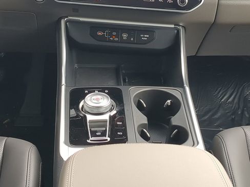 New 2026 Kia Carnival EX image 15