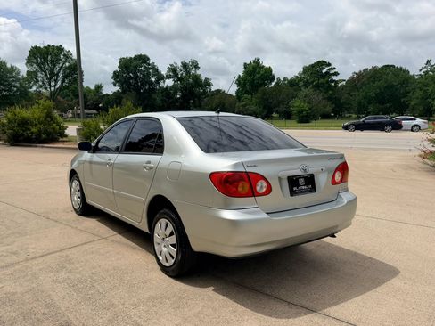 Used 2003 Toyota Corolla LE FWD image 3
