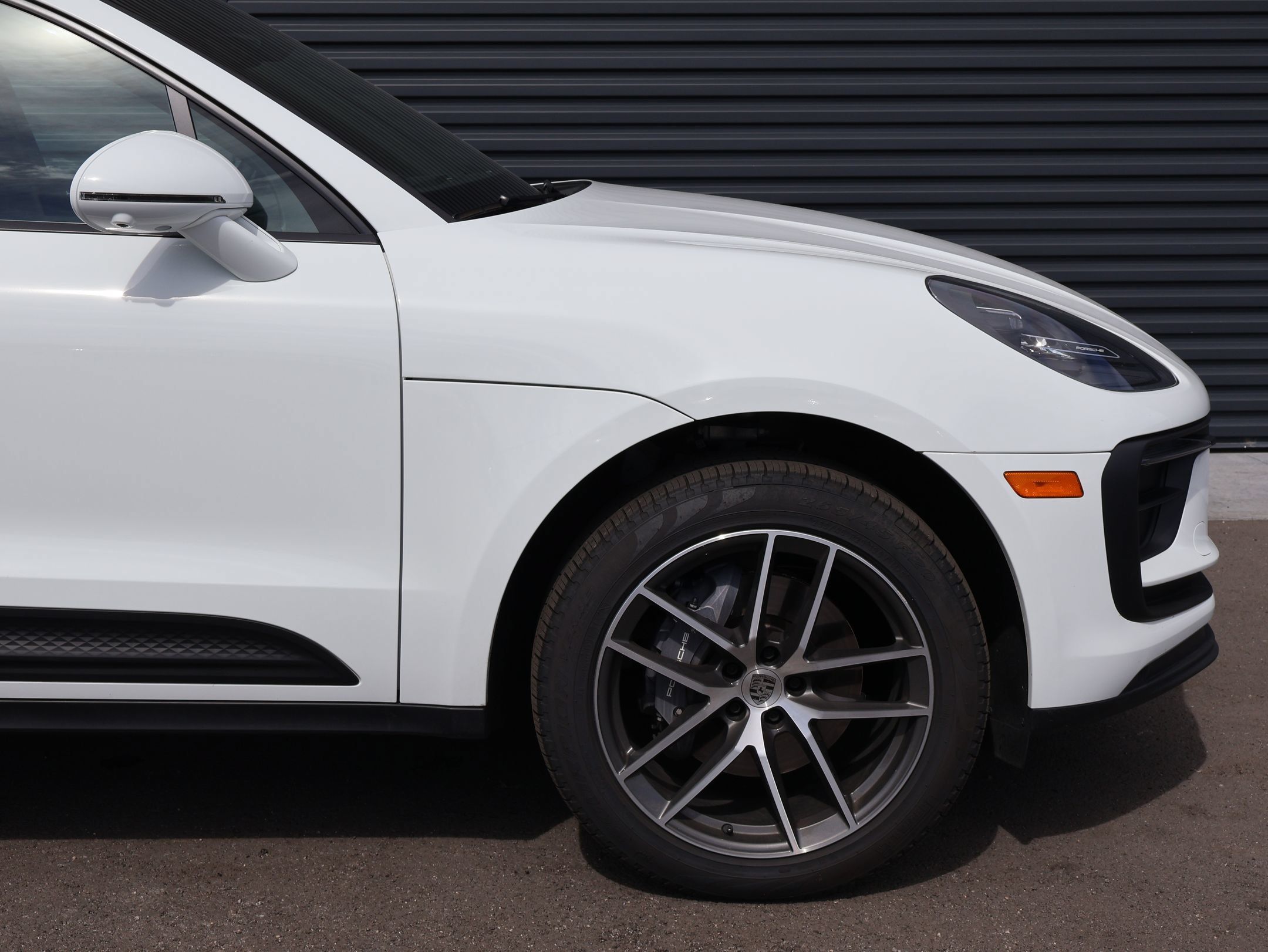 Certified 2026 Porsche Macan AWD/4WD image 12