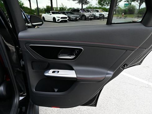 Used 2024 Mercedes-Benz GLC 43 AMG 4MATIC image 50
