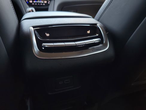 Certified 2025 Cadillac XT6 Premium Luxury w/ Platinum Package AWD/4WD image 15