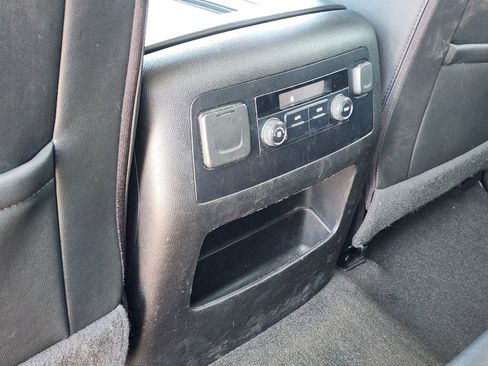 Used 2018 Chevrolet Tahoe LT image 33