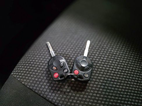 Used 2015 Ford Transit Connect XL image 31