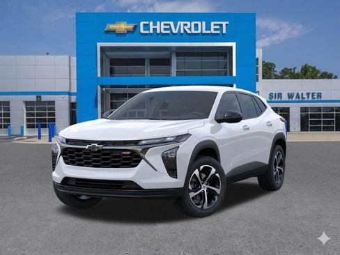 New 2026 Chevrolet Trax RS w/ Driver Confidence Package FWD image 7