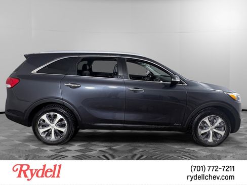 Used 2016 Kia Sorento EX image 6