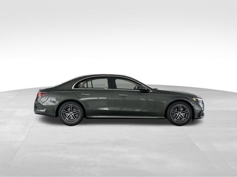 New 2026 Mercedes-Benz E 350 4MATIC Sedan image 18