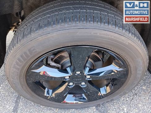 Used 2023 Jeep Grand Cherokee Altitude AWD/4WD image 34