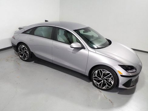 Used 2024 Hyundai Ioniq 6 SEL RWD image 11