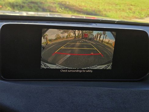 Certified 2025 MAZDA MAZDA3 Carbon w/ Appearance Package image 15