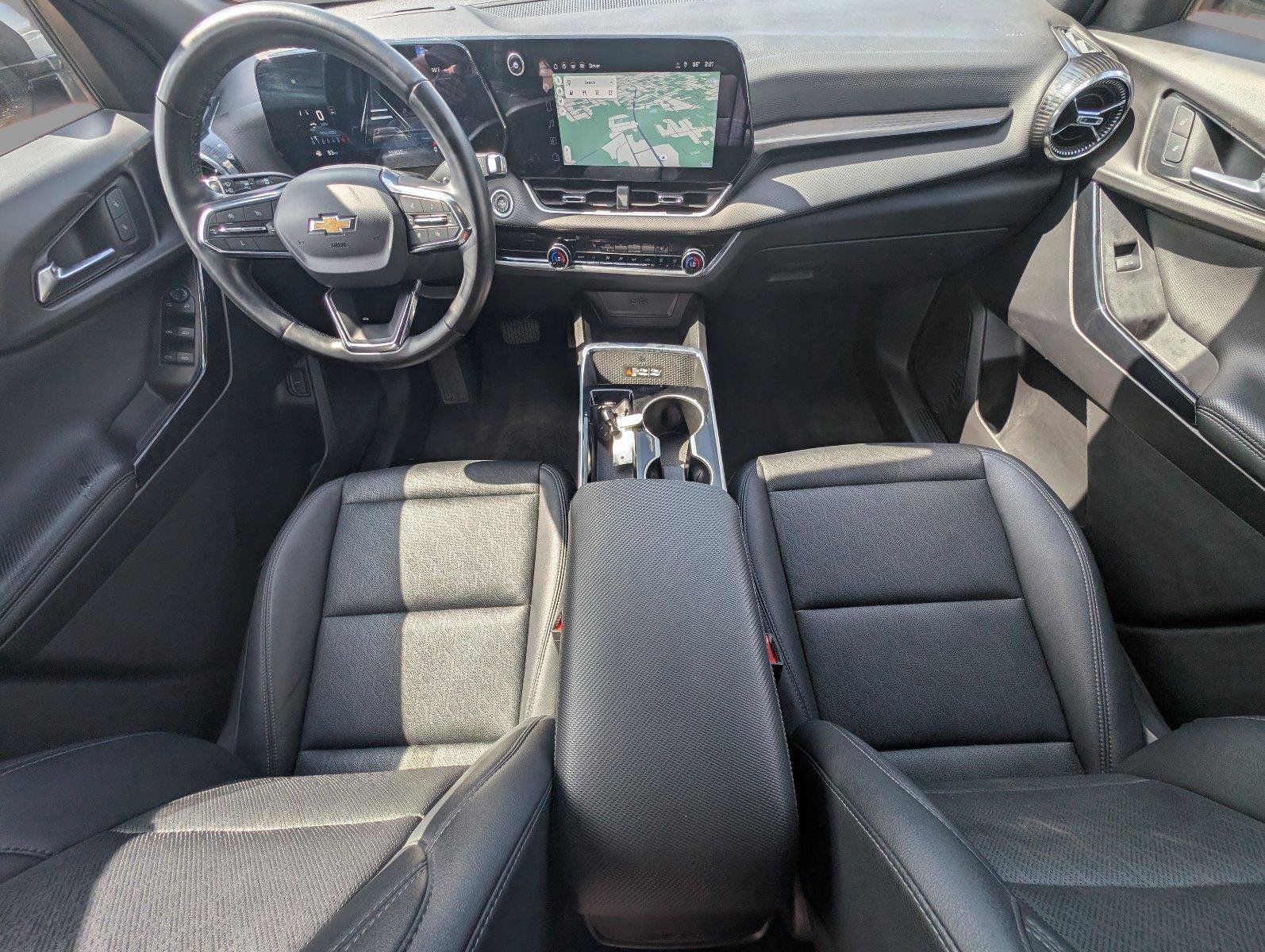 Used 2025 Chevrolet Equinox LT w/ Convenience Package II FWD image 33