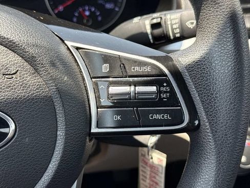 Used 2020 Kia Forte LXS FWD image 23