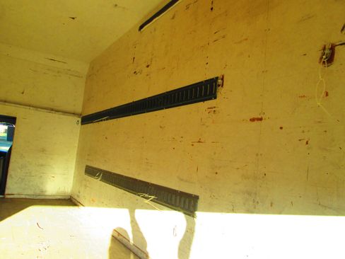 Used 2004 Ford E-350 and Econoline 350 Super Duty image 7