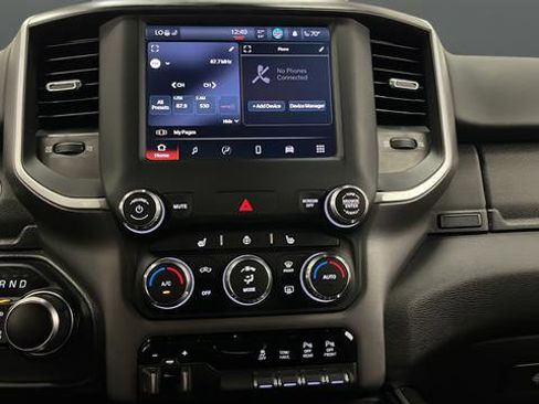 Used 2022 RAM 1500 Big Horn AWD/4WD image 12